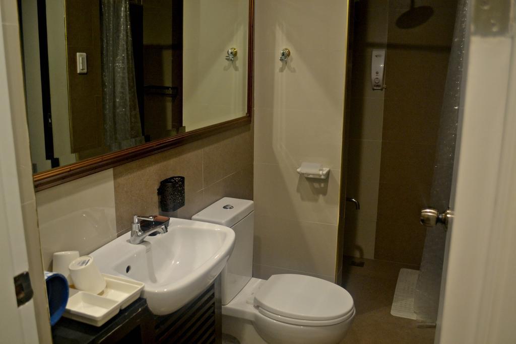 Avalu Residences Makati City Zewnętrze zdjęcie